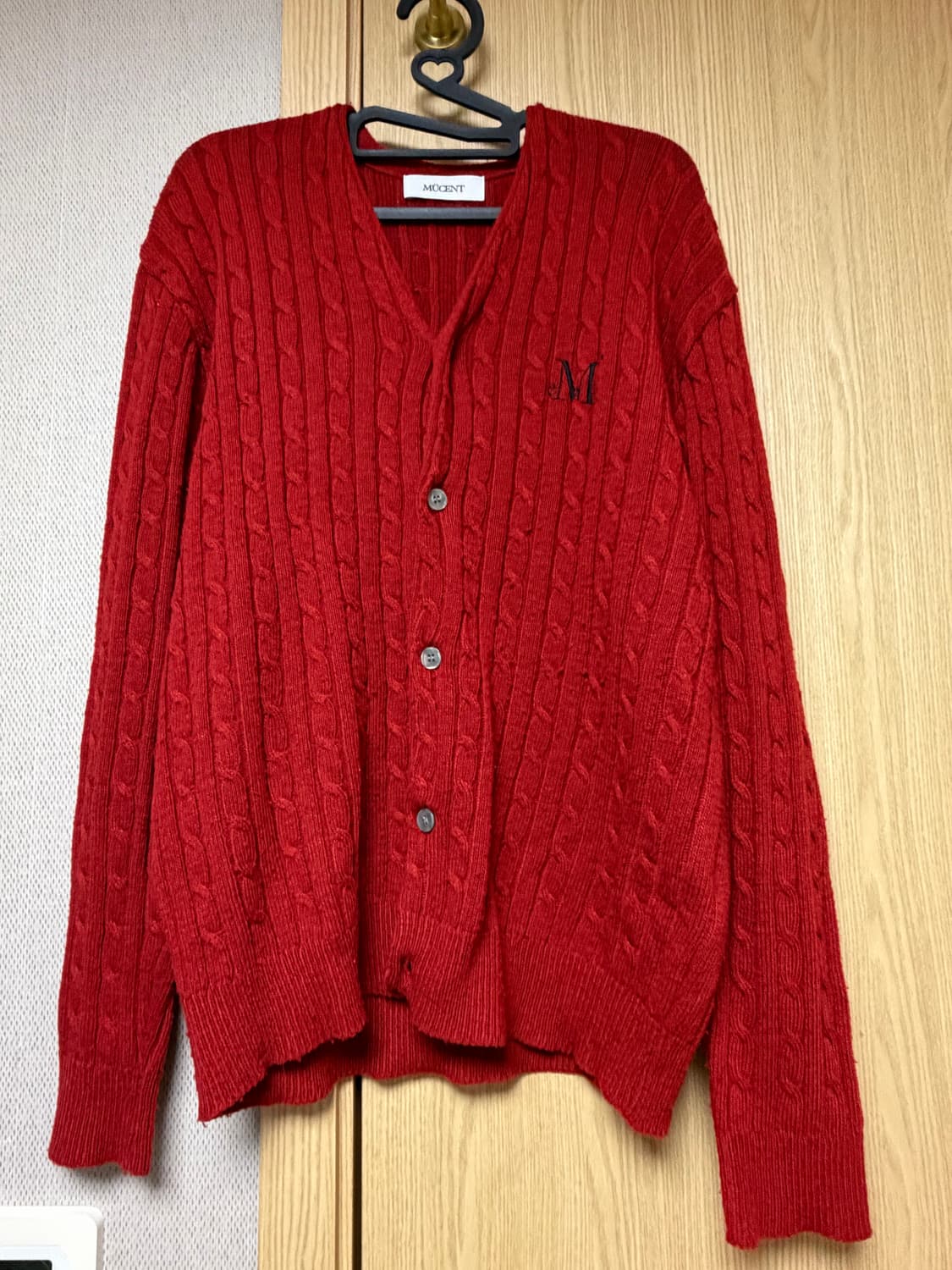 무센트 가디건 팝니다 상품이미지1