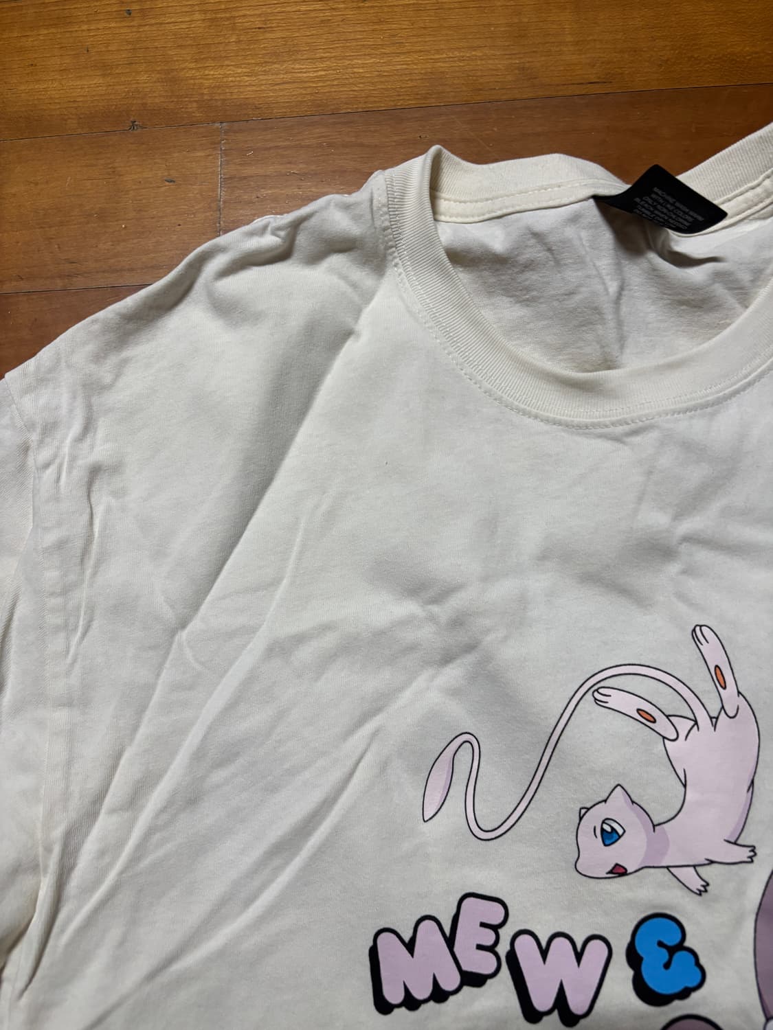 this is never that x pokemon T shirt xl  상품이미지2