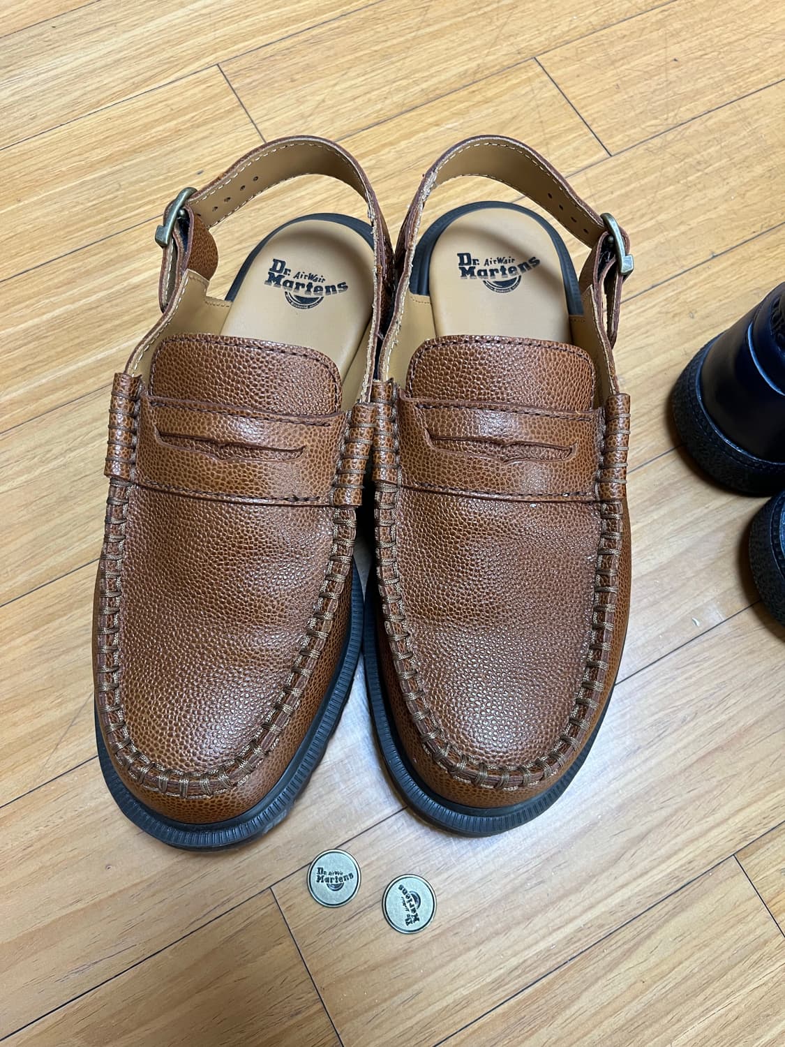 닥터마틴 페니로퍼 디테일 240 상품이미지1