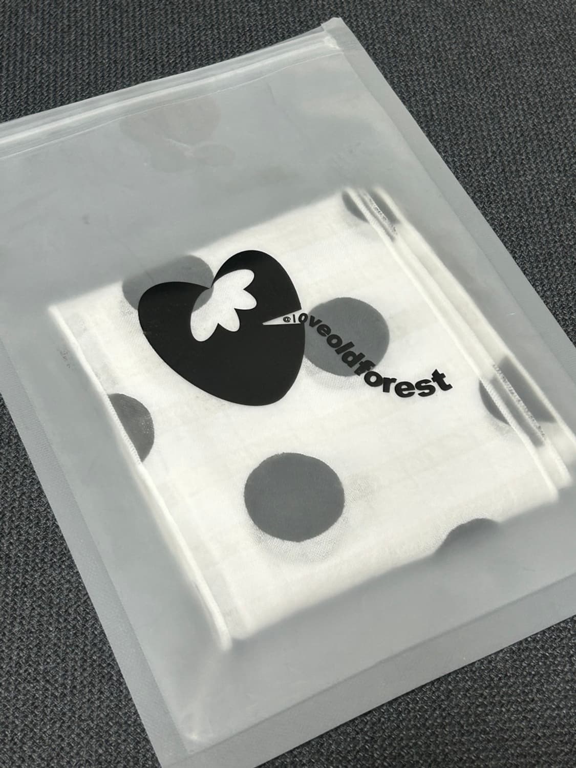 러브올드포레스트 도트머플러 상품이미지4