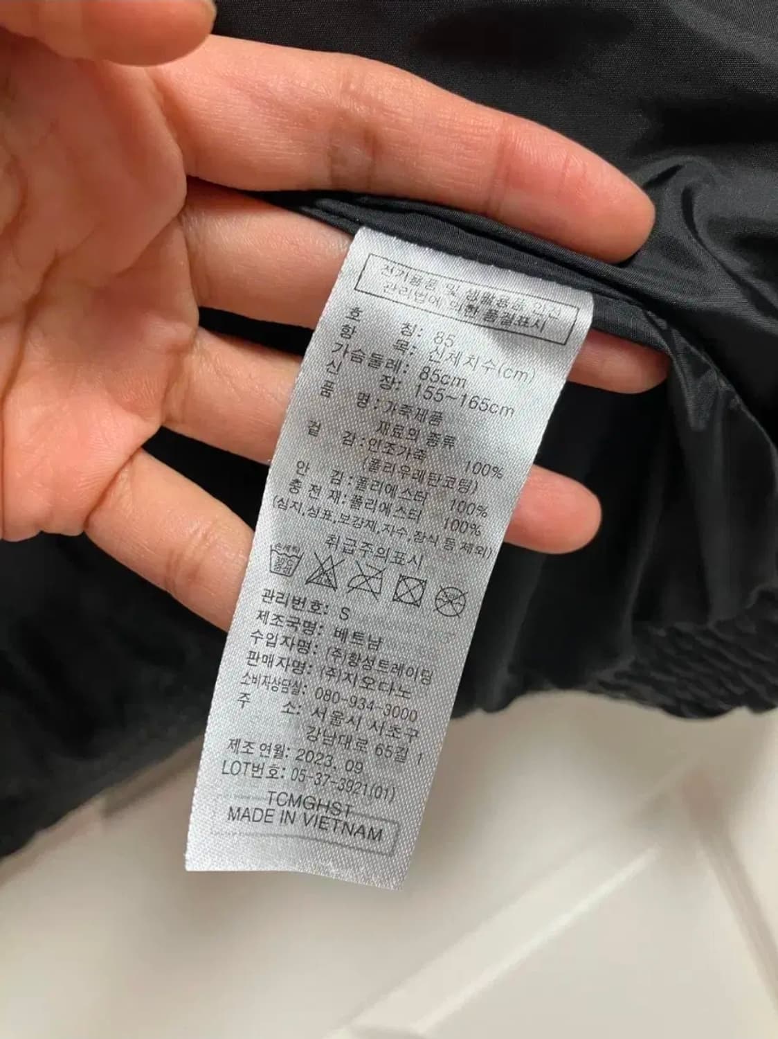 지오다노 블랙 레더 숏패딩 상품이미지5