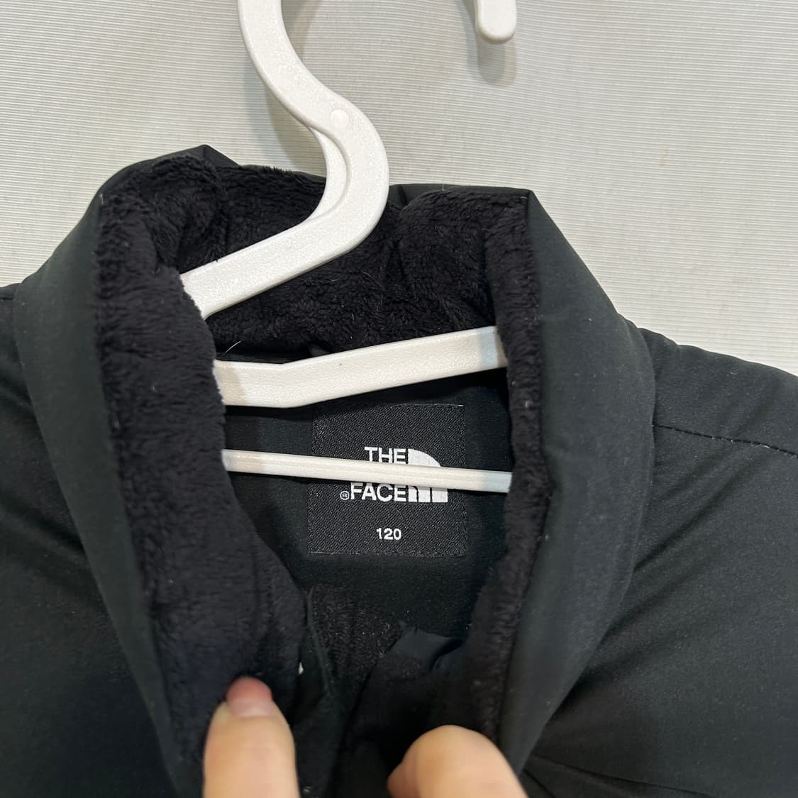 노스페이스 키즈 오리털 패딩조끼 120 블랙 상품이미지2