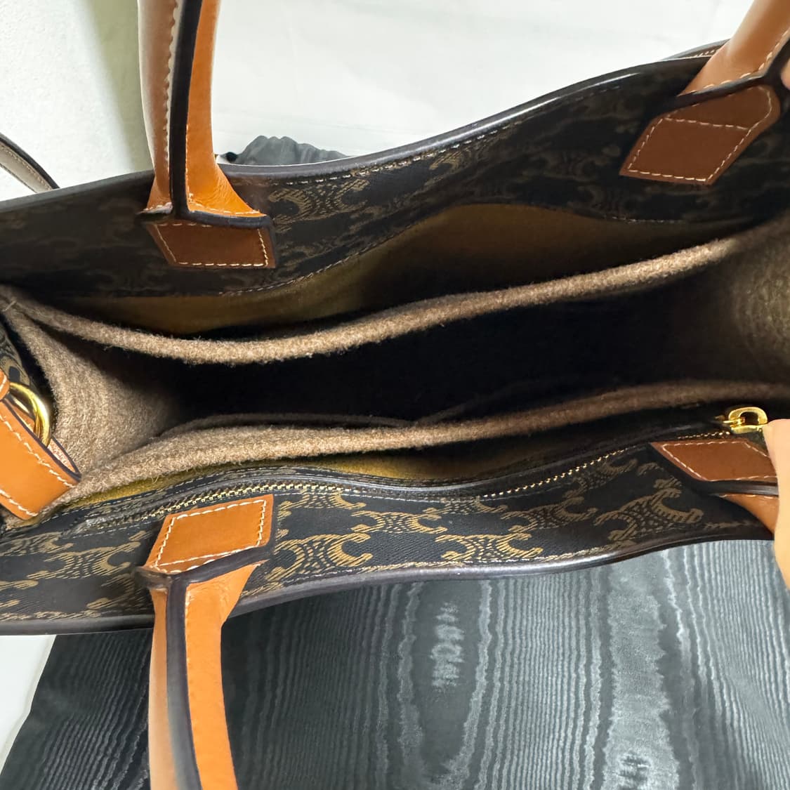 셀린느 트리오페 카바스백 스몰 상품이미지7