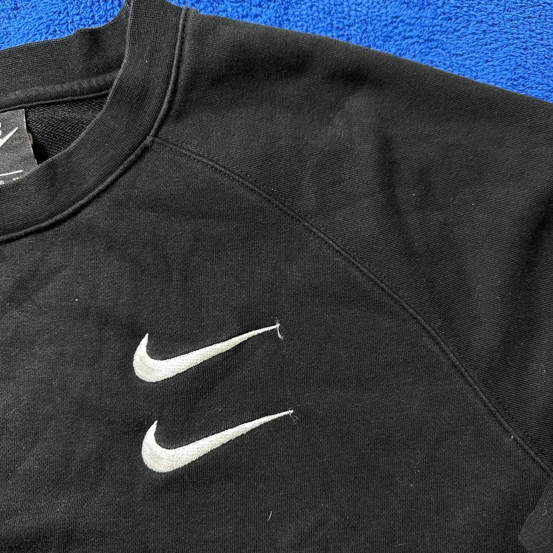 나이키 더블 스우시 자수 맨투맨 상품이미지2