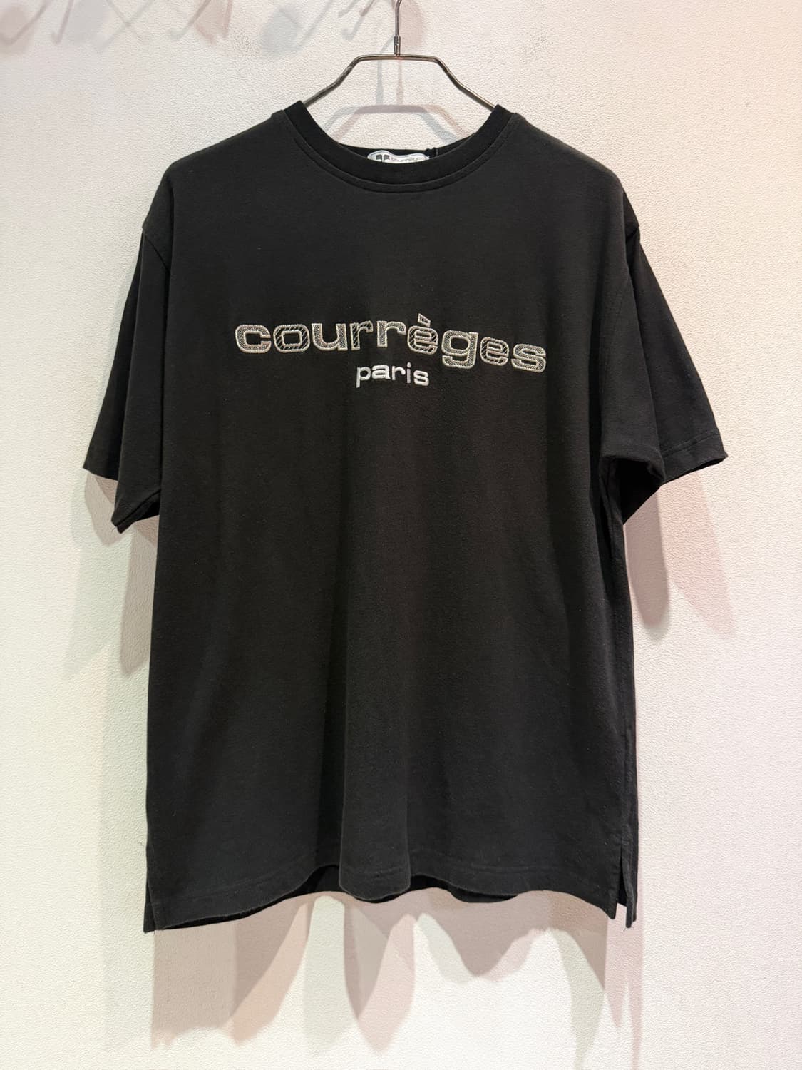 Courreges Paris Logo Black Tee 상품이미지1