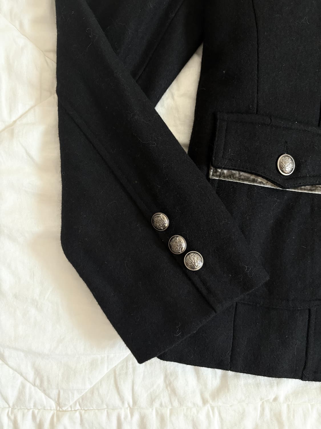 사선 버튼 블레이저 상품이미지3