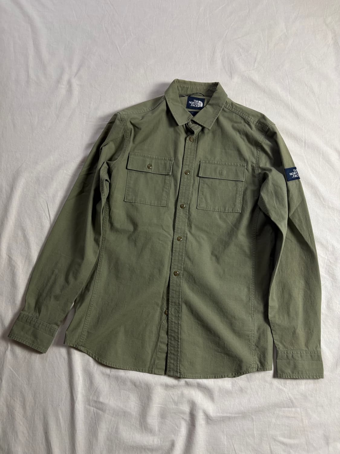 The North Face 카키 로고 포켓 셔츠 S 상품이미지1