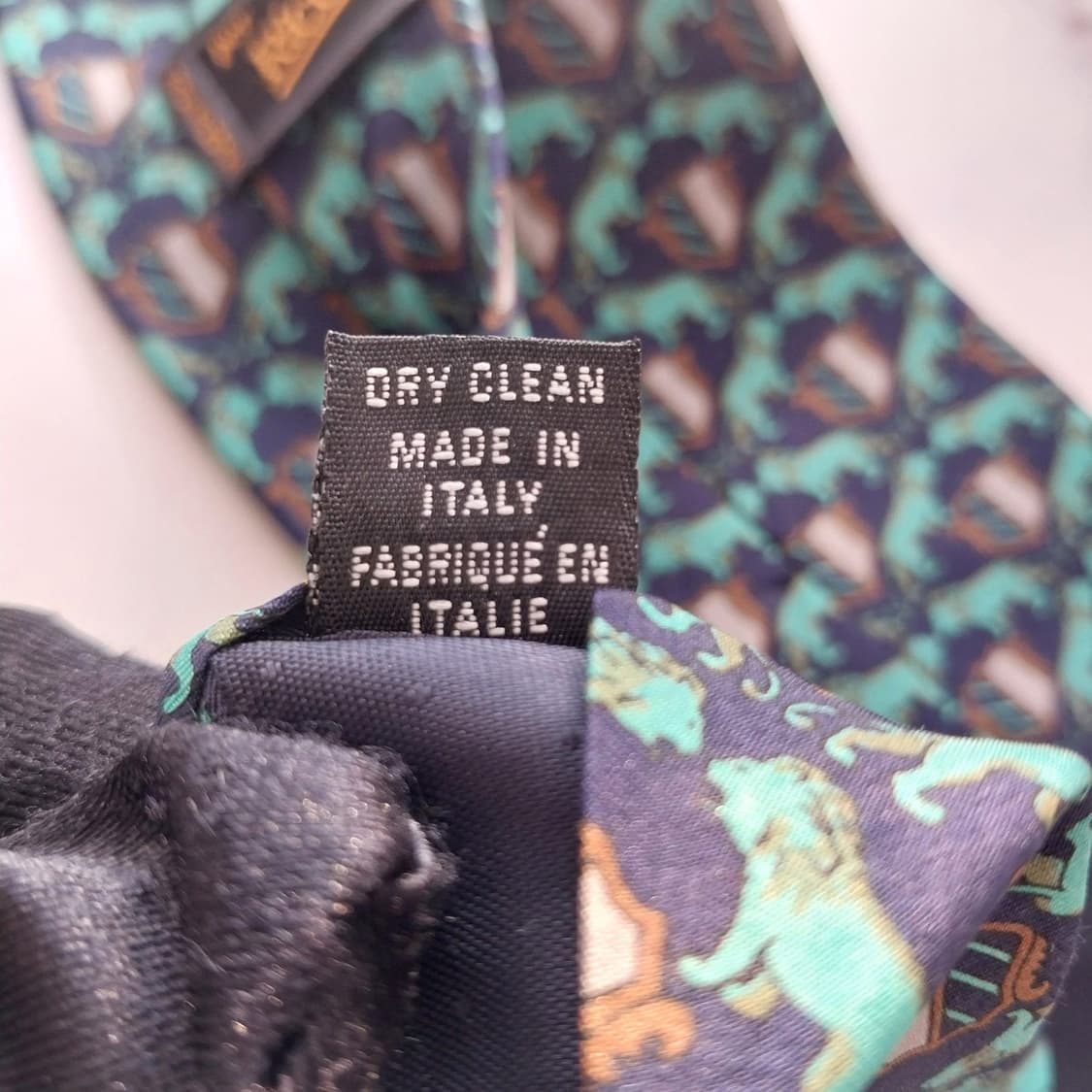 리카르도 실크 사자 문장 패턴 넥타이 9.6cm A+등급 K1282
 상품이미지10