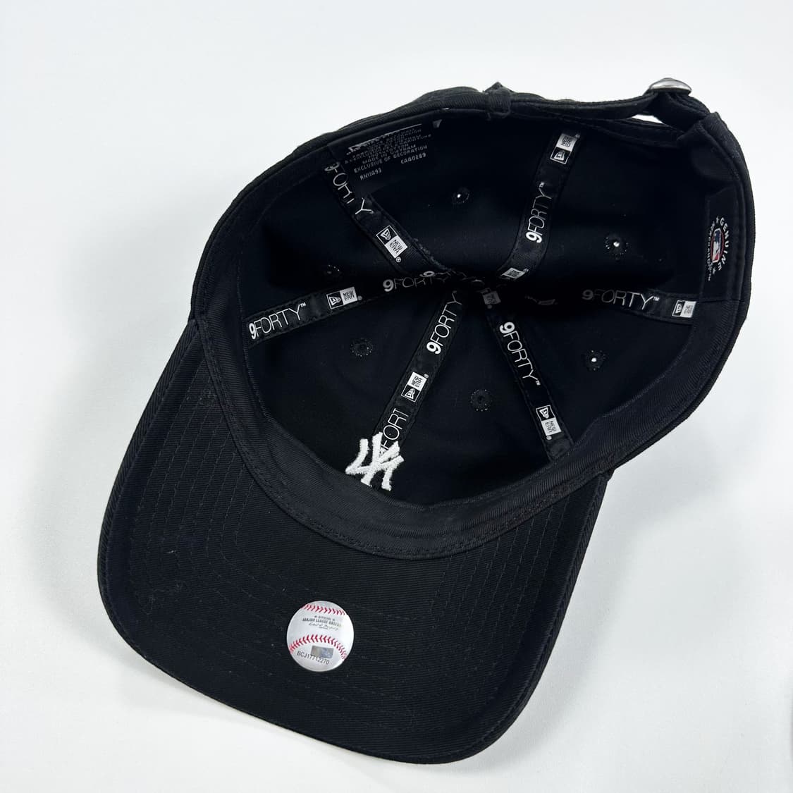 뉴에라 뉴욕양키스 블랙 볼캡 모자 상품이미지4