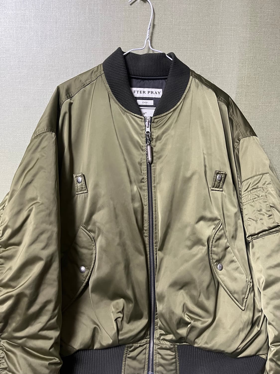 애프터프레이 리버시블 봄버 ma-1 카키 상품이미지3