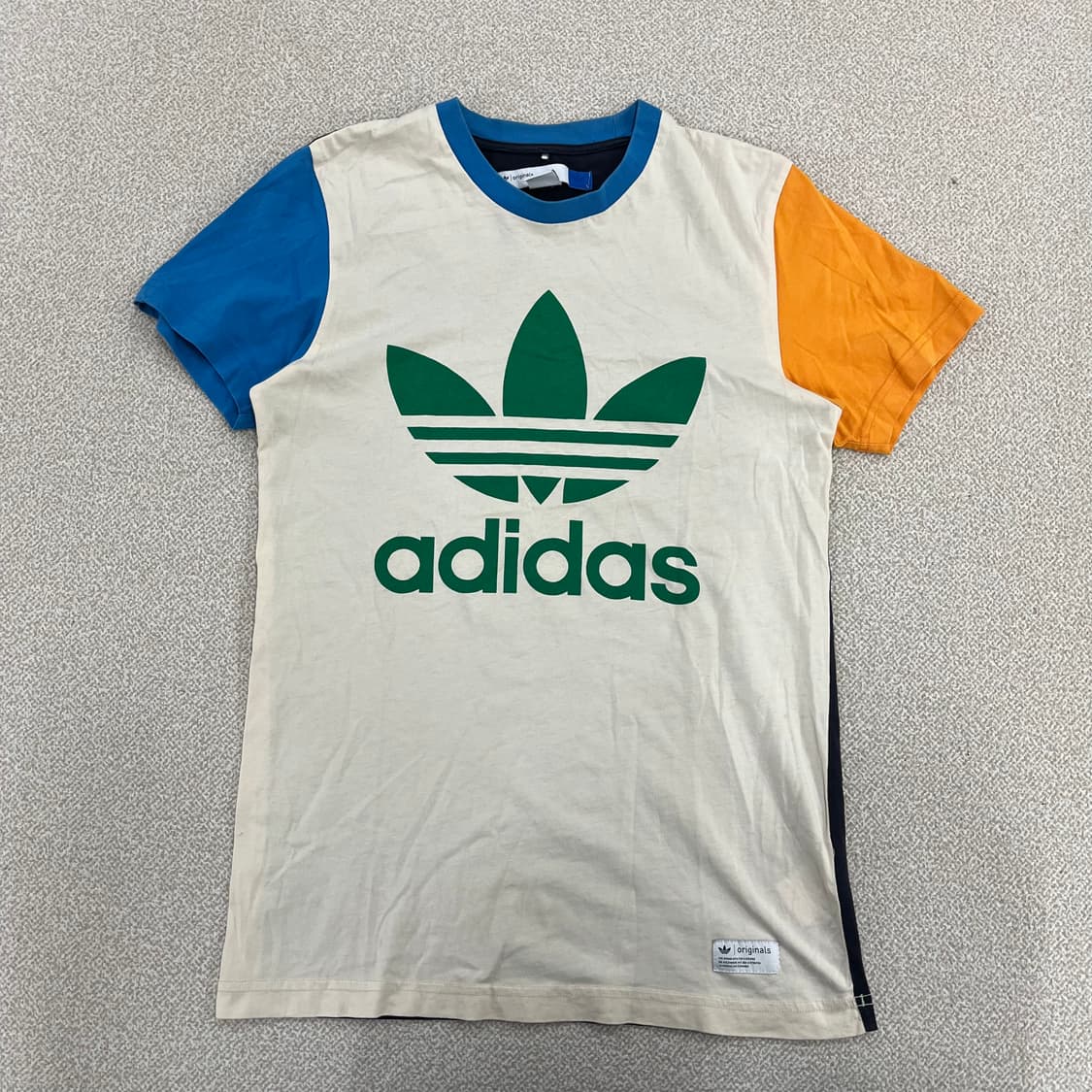 85 아디다스 빅로고 반팔 티셔츠 0220M 상품이미지1