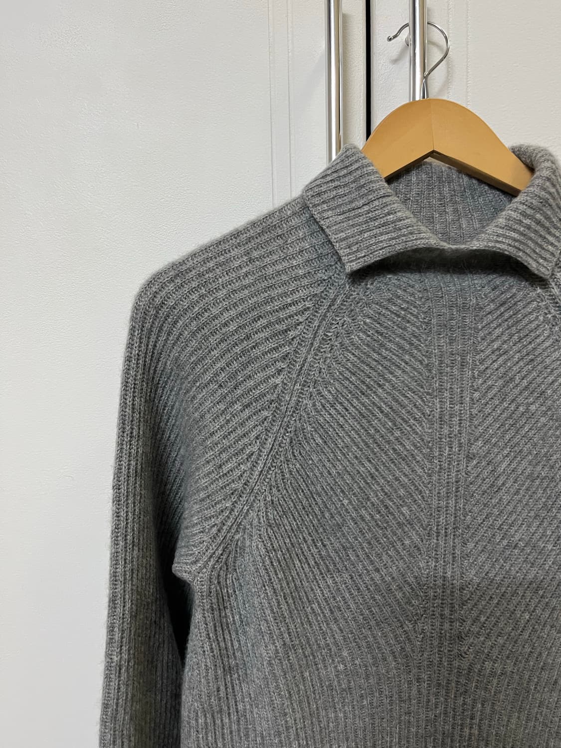 띠어리 캐시미어 100% 니트 상품이미지2