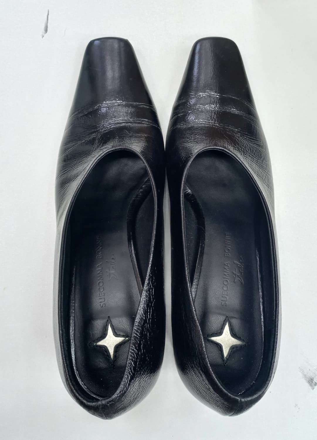 슈콤마보니 블랙 펌프스힐 230mm 상품이미지3