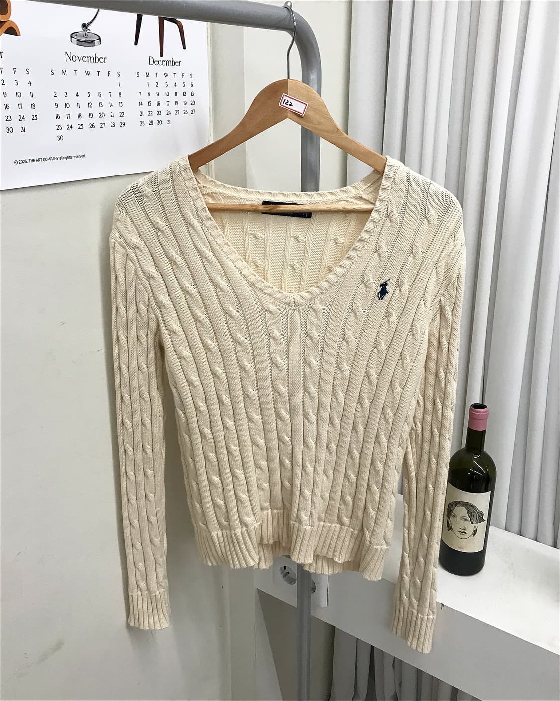 폴로 브이넥 케이블 니트 상품이미지1