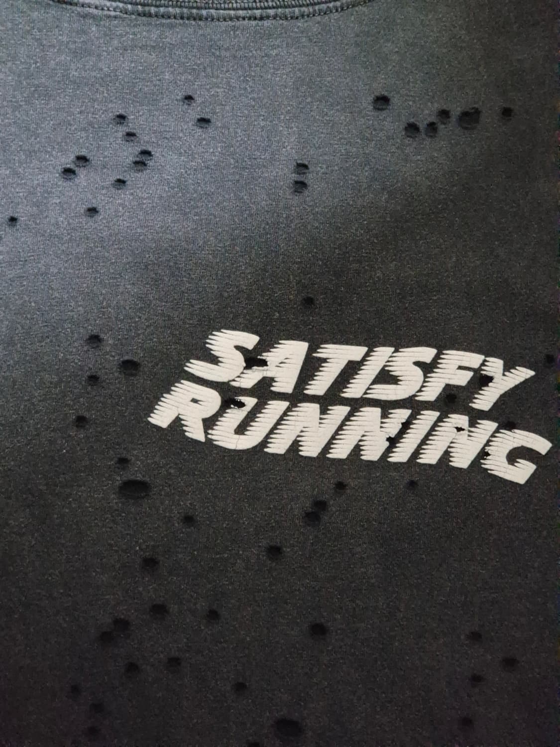 새티스파이 모스테크 티셔츠 에이즈드 블랙 M 급처 상품이미지2