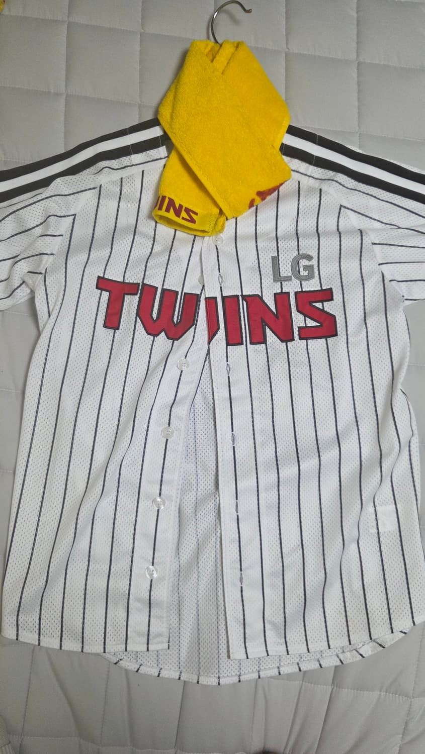 LG 트윈스 홈 유니폼 (홍창기) + 응원 타올 상품이미지1