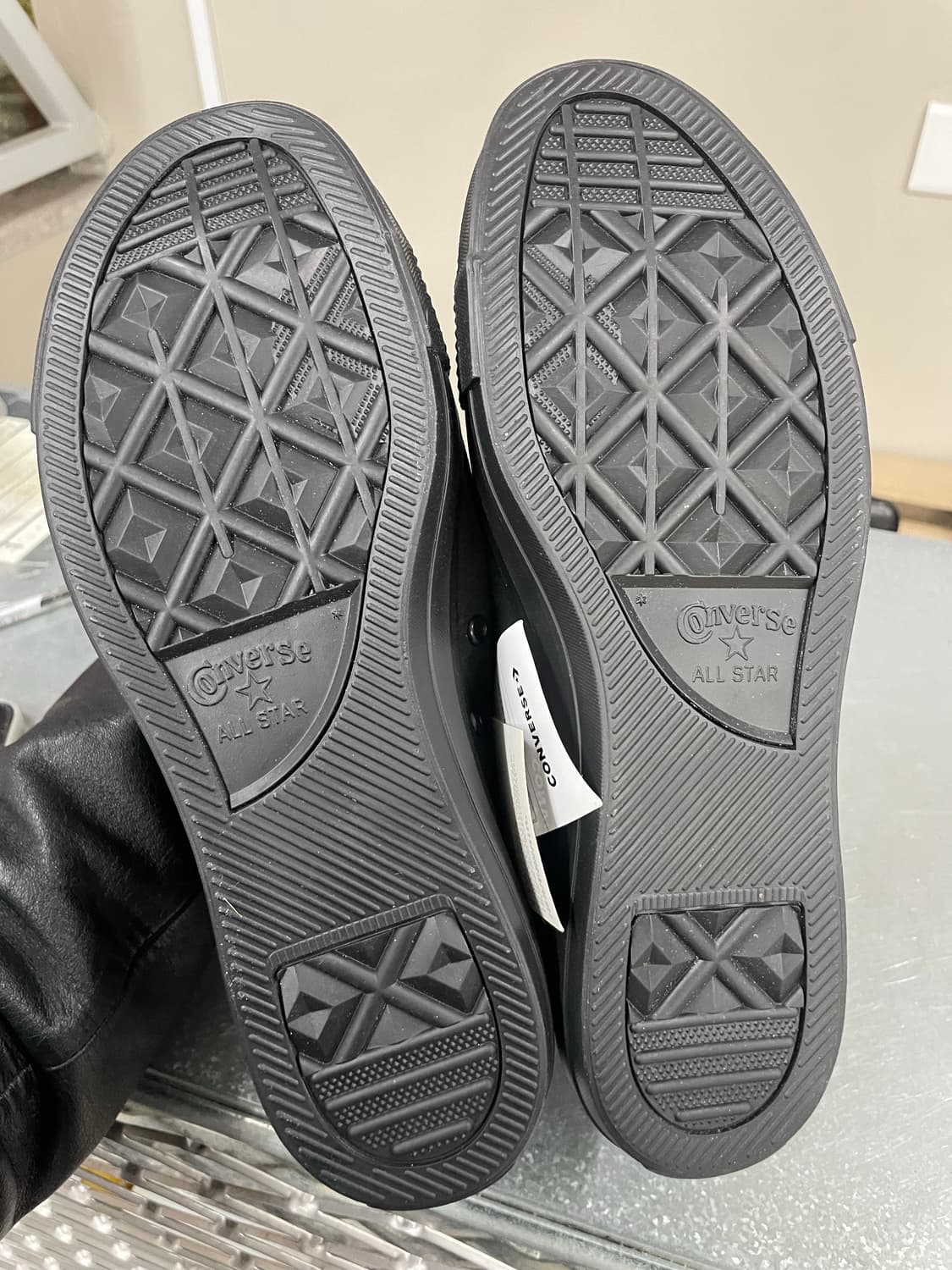 [새상품] 컨버스 척테일러 올스타 하이 블랙 270 상품이미지7