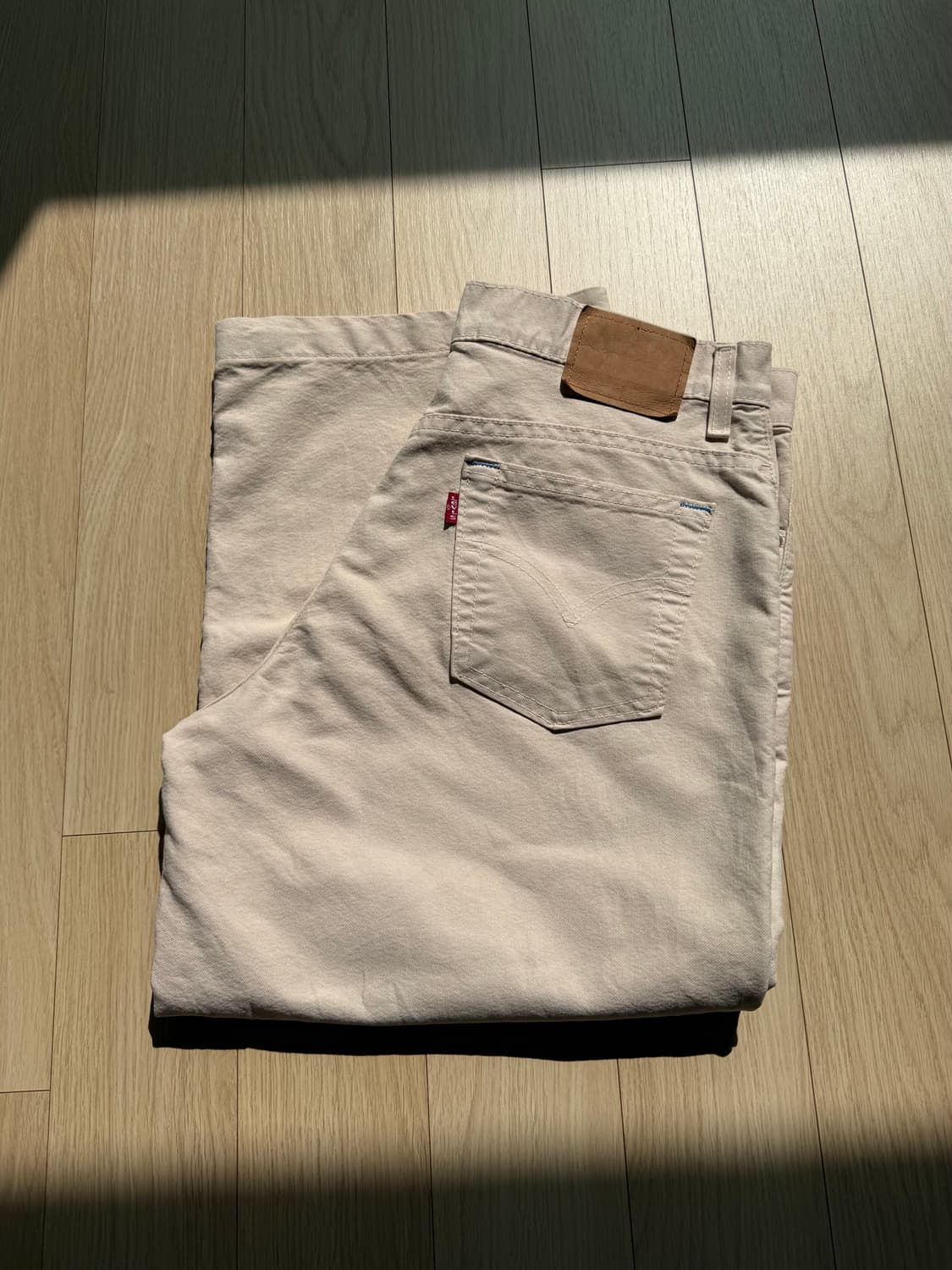 리바이스 2000s 크롭 팬츠 상품이미지1