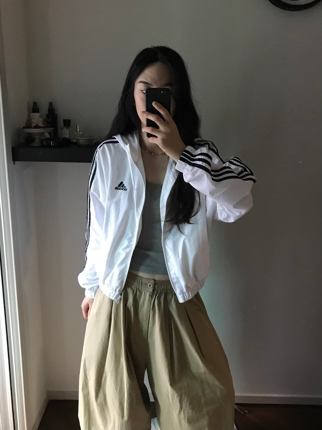 아디다스 삼선 로고 화이트 바람막이 자켓 상품이미지3