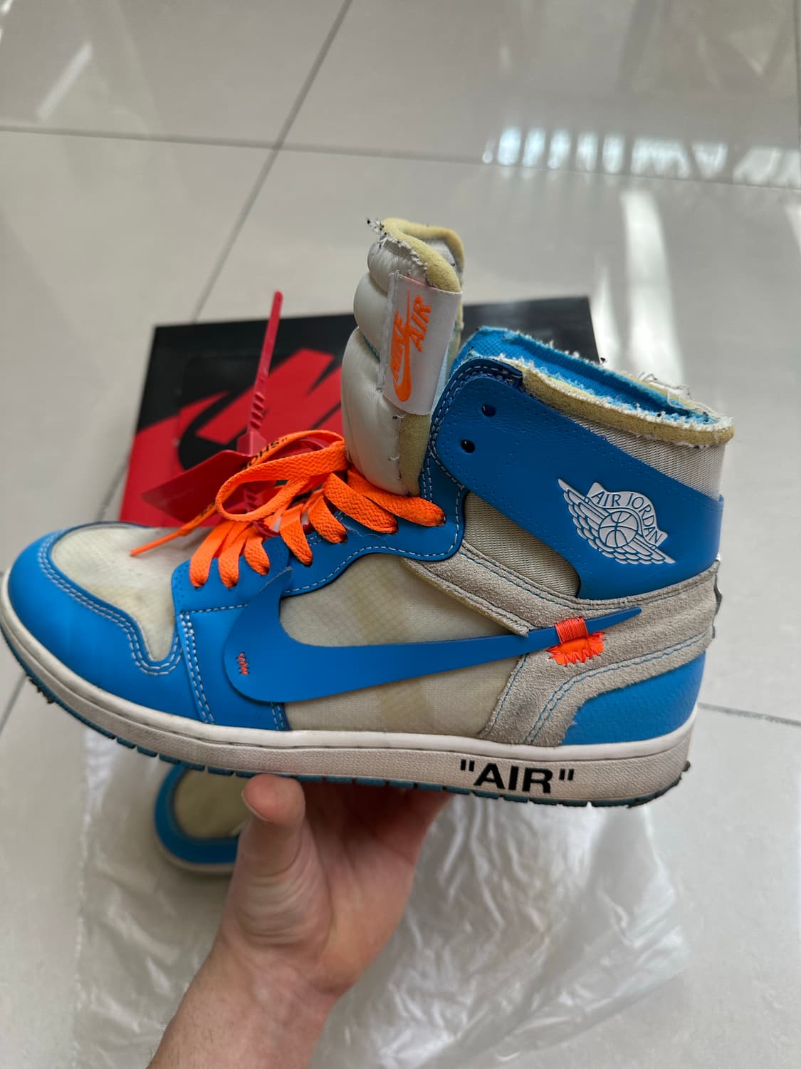 오프화이트 조던 UNC (280) 상품이미지1