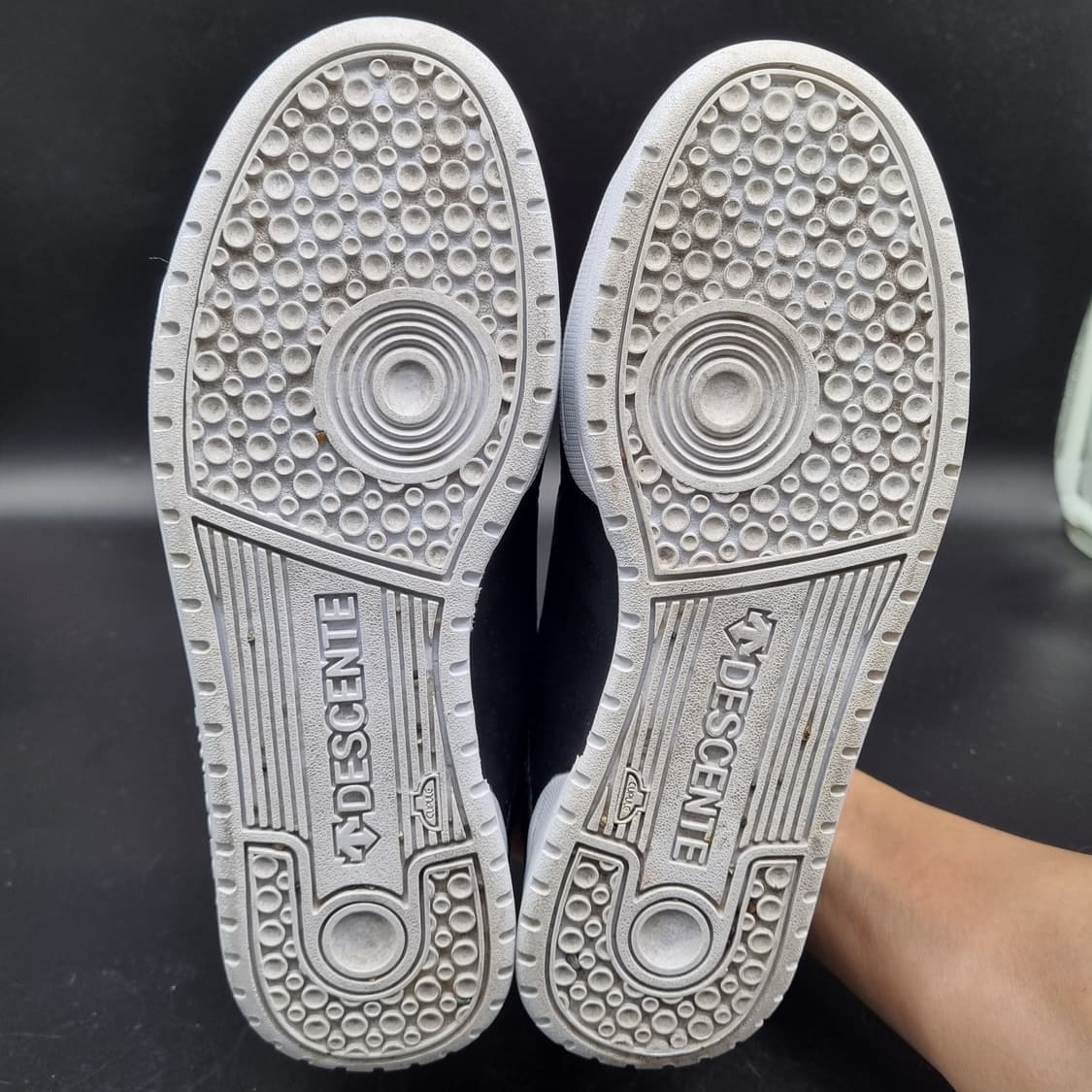 데상트 여성운동화240 상품이미지3