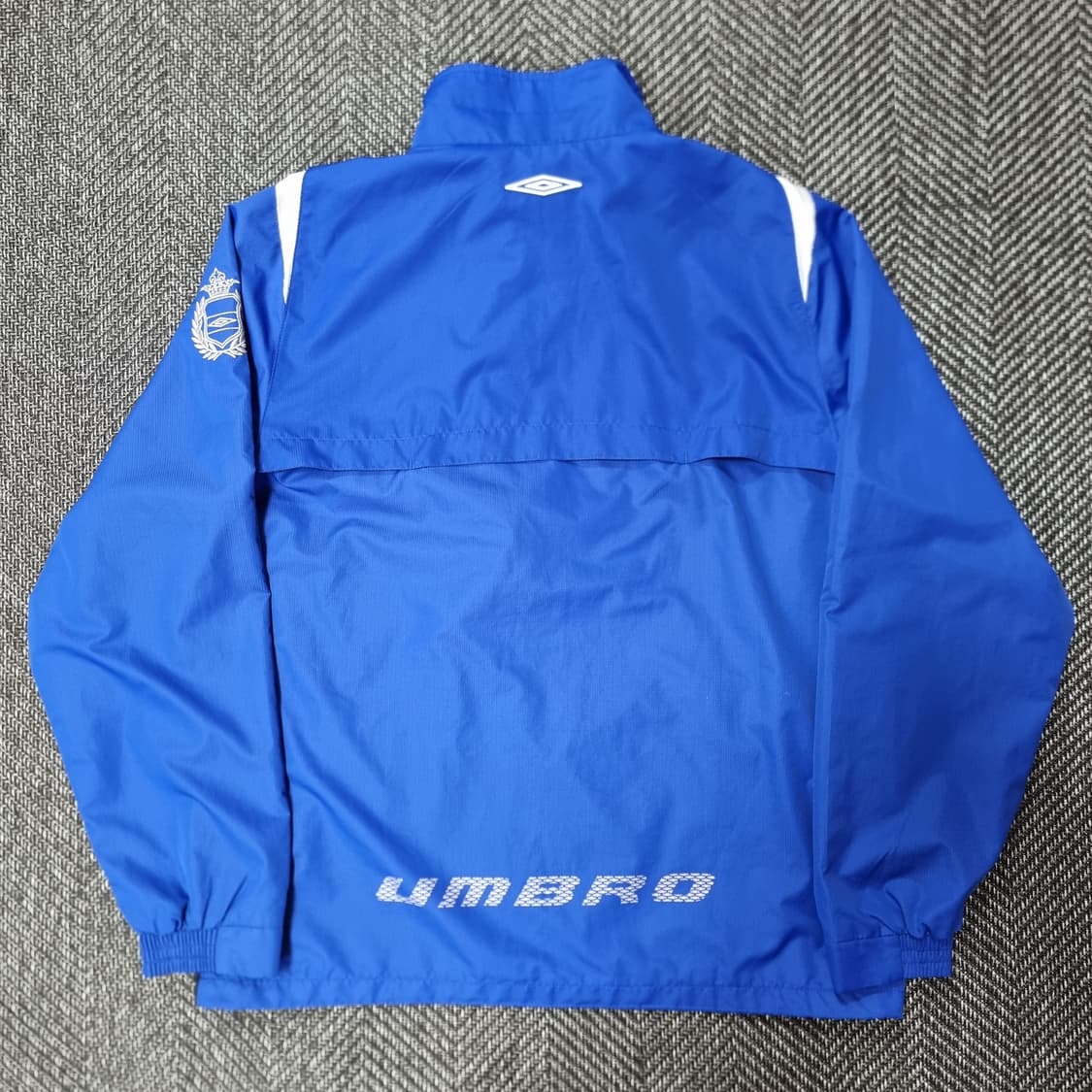 엄브로 올드스쿨 커스텀 에버튼 바람막이 상품이미지2