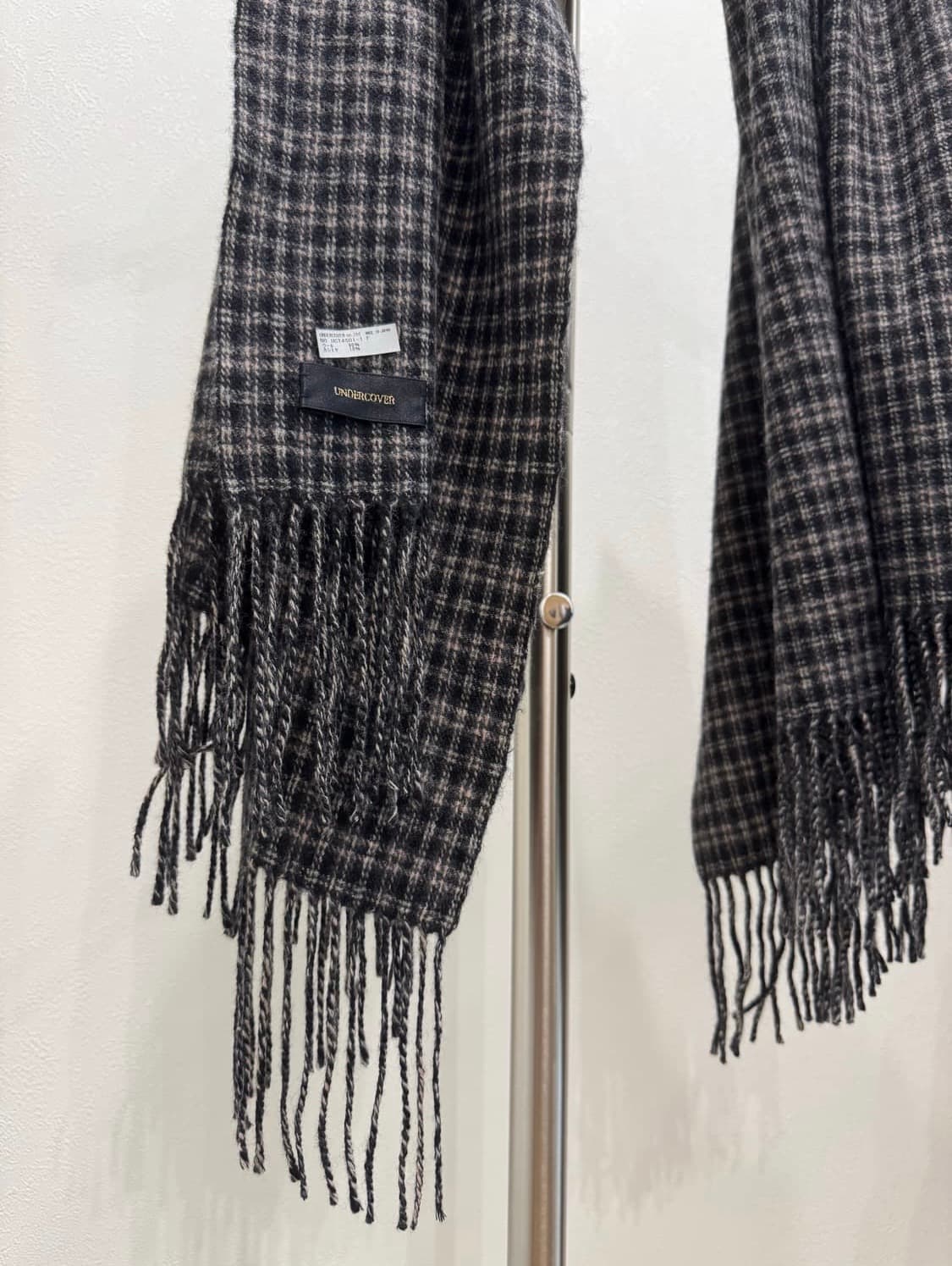 언더커버 17aw 울캐시미어 체크 머플러 상품이미지5
