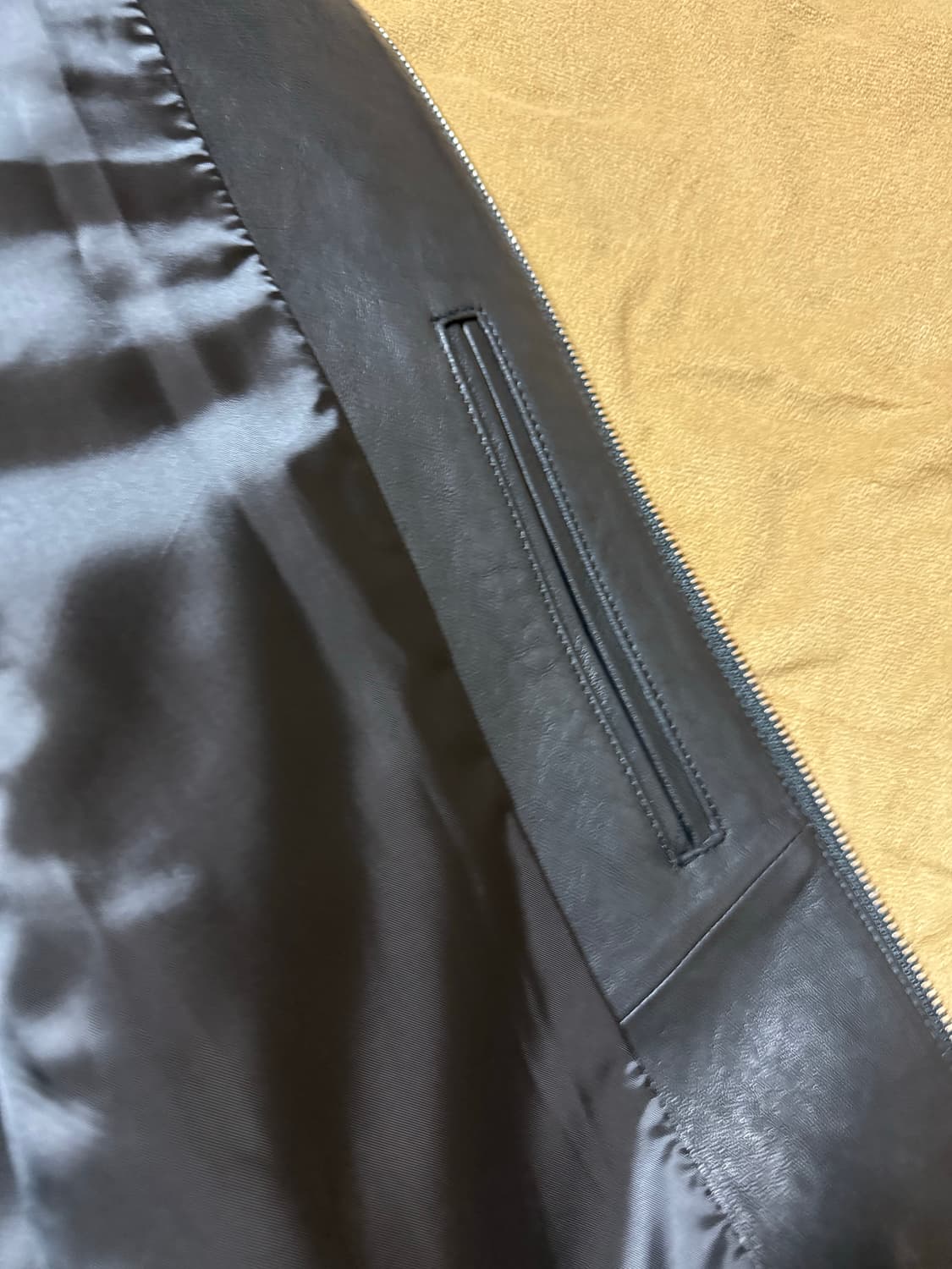 [1] 다이브인 루즈드 베지터블 램스킨 레더 자켓 블랙 팝니다 상품이미지8