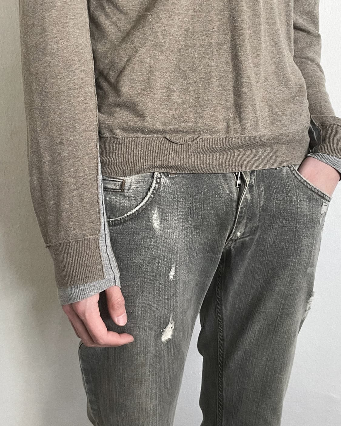 돌체앤가바나 그런지 더블레이어 브이넥 니트 상품이미지4