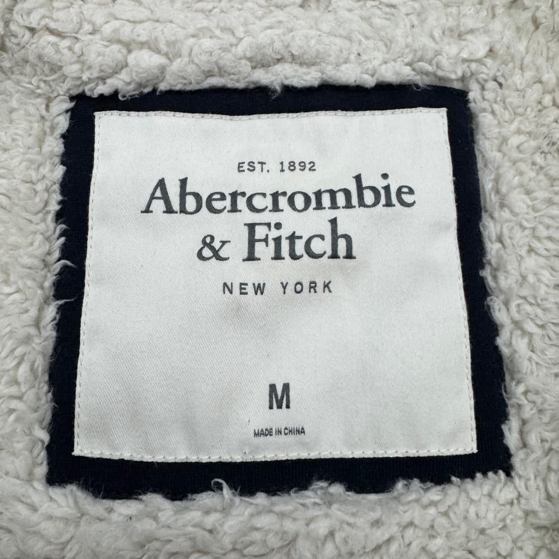 아베크롬비 Y2K 퍼 아치로고 후드집업 상품이미지4