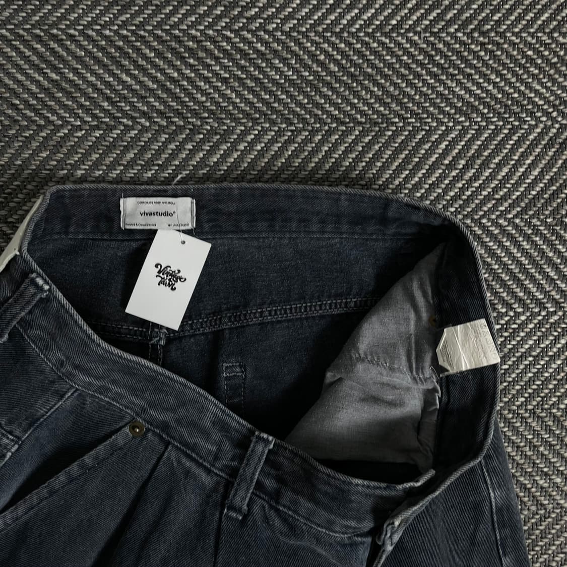비바스튜디오 와이드핏 블랙 데님 팬츠o 3162 상품이미지5