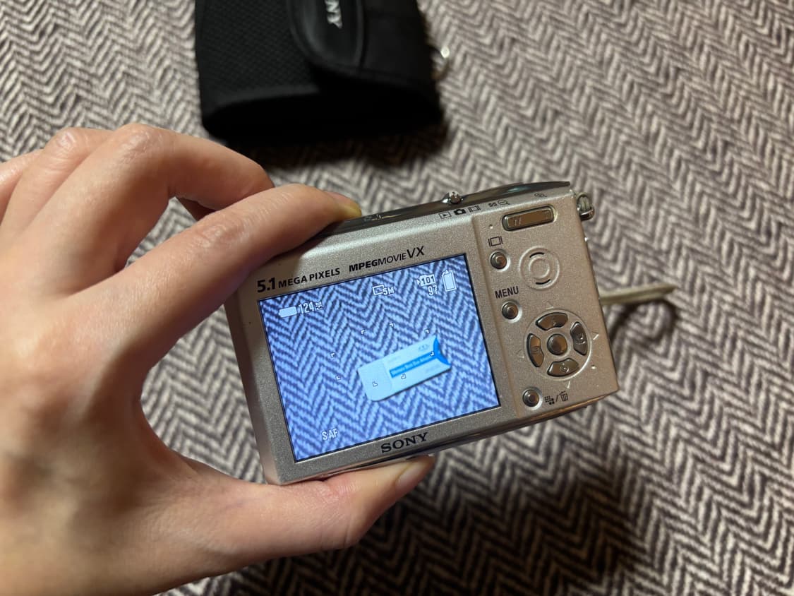 소니 사이버샷 dsc-t5(배터리2개, 메모리스틱2개, 메모리어댑터) 상품이미지10