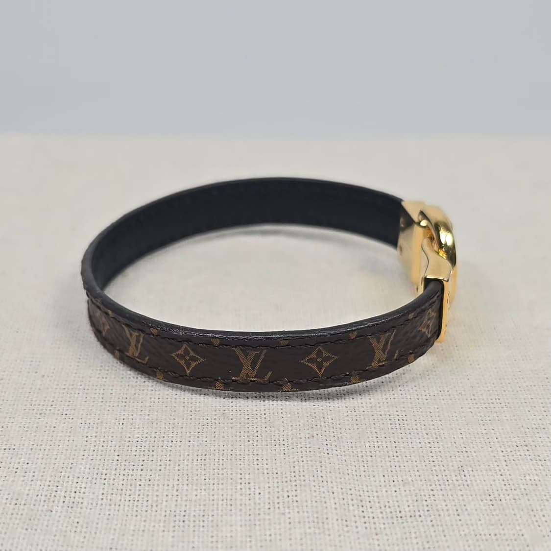 루이비통 패슨 유어 LV 팔찌 상품이미지3