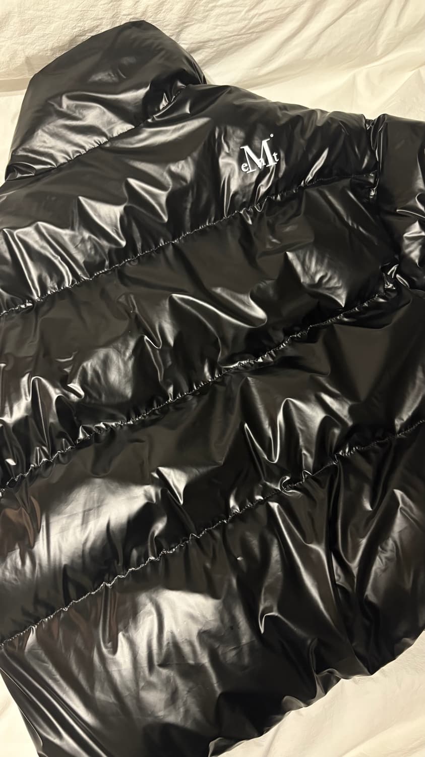 [M] 무센트 웰론 유광 패딩 블랙 상품이미지5