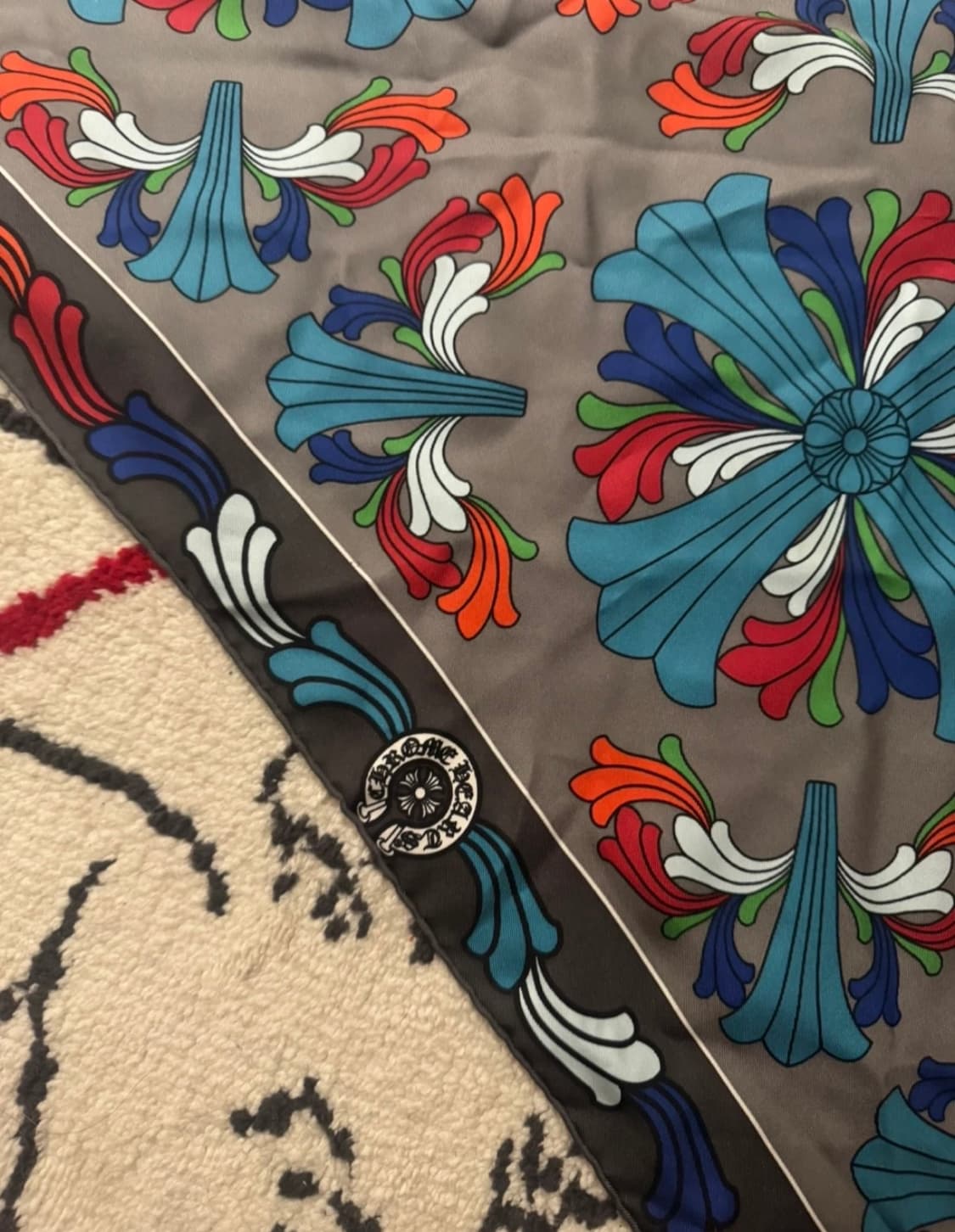 크롬하츠 실크 스카프 상품이미지2