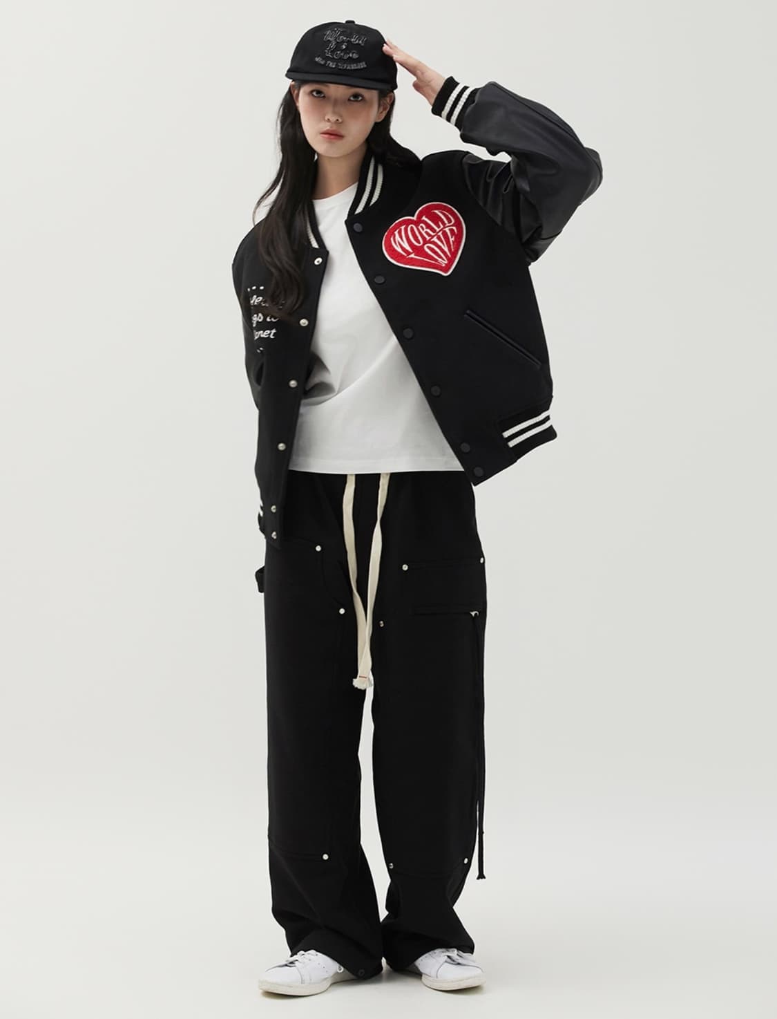 밈더워드로브 월드 러브 하트 바시티 자켓 블랙 상품이미지4