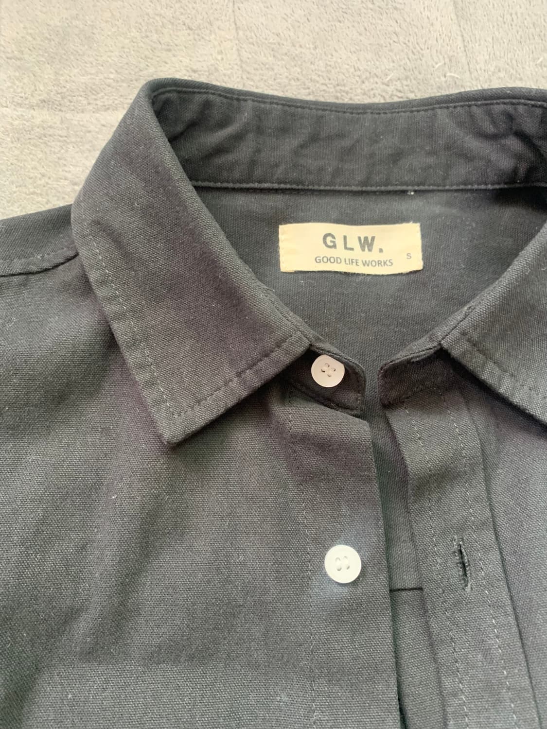 GLW 블랙 오버핏셔츠 상품이미지2