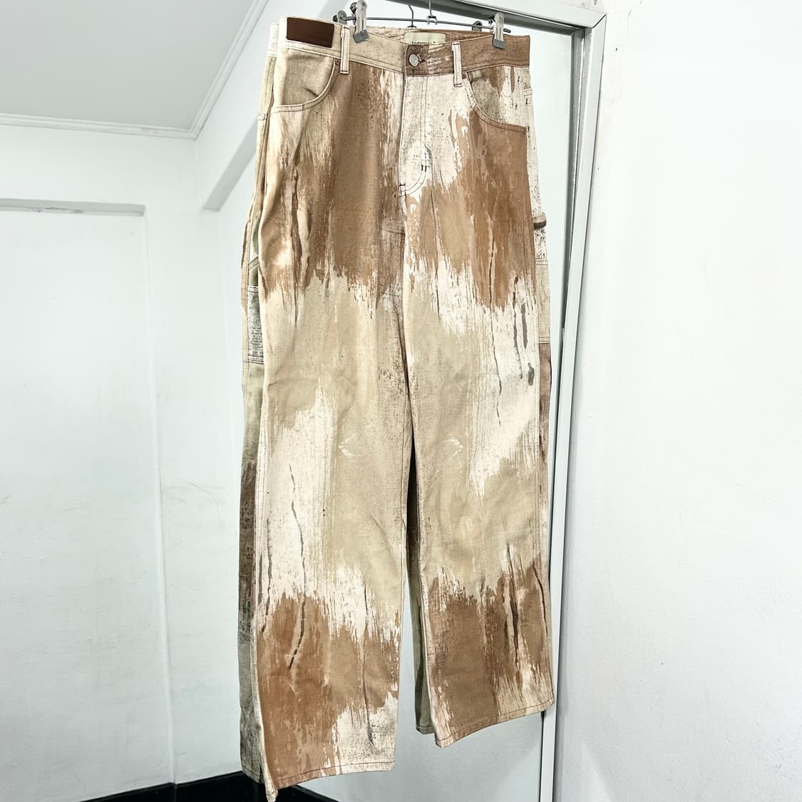 앤더슨벨 토우니 베이지 프린트 데님 팬츠 상품이미지4