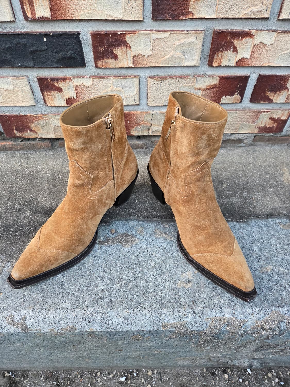 지미추 스웨이드 웨스턴 앵클 부츠 상품이미지8