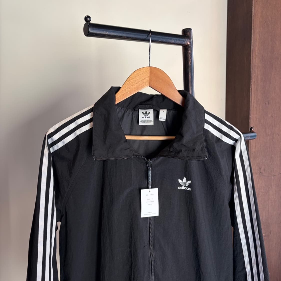 15437 - 아디다스 블랙 바람막이 자켓 상품이미지1