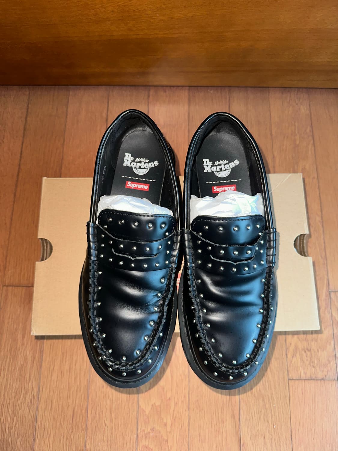 [280] 슈프림 닥터마틴 스터드 펜톤 로퍼 블랙 상품이미지2
