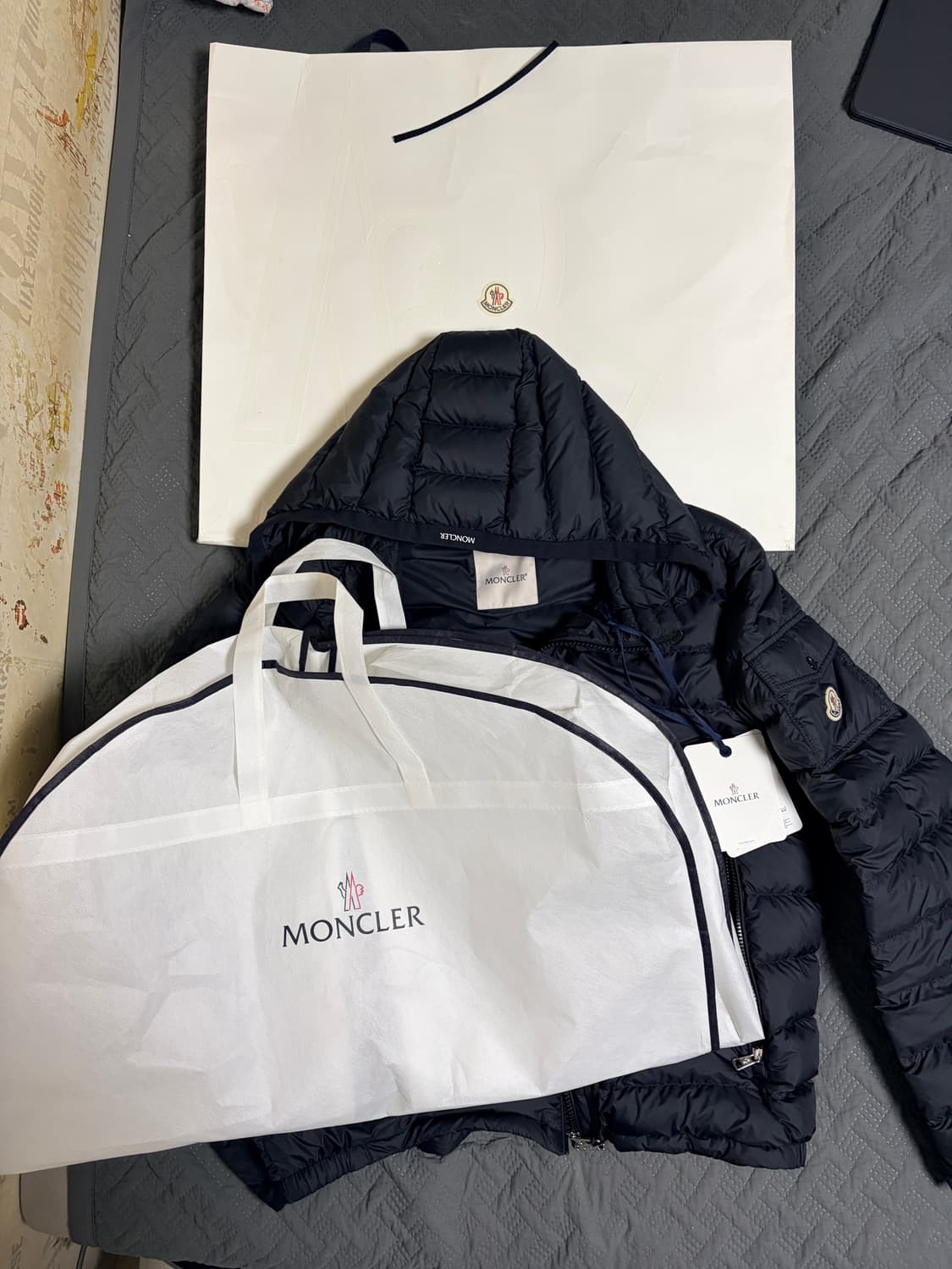 몽클레어 갈리온 쇼트 경량패딩 남성 상품이미지4