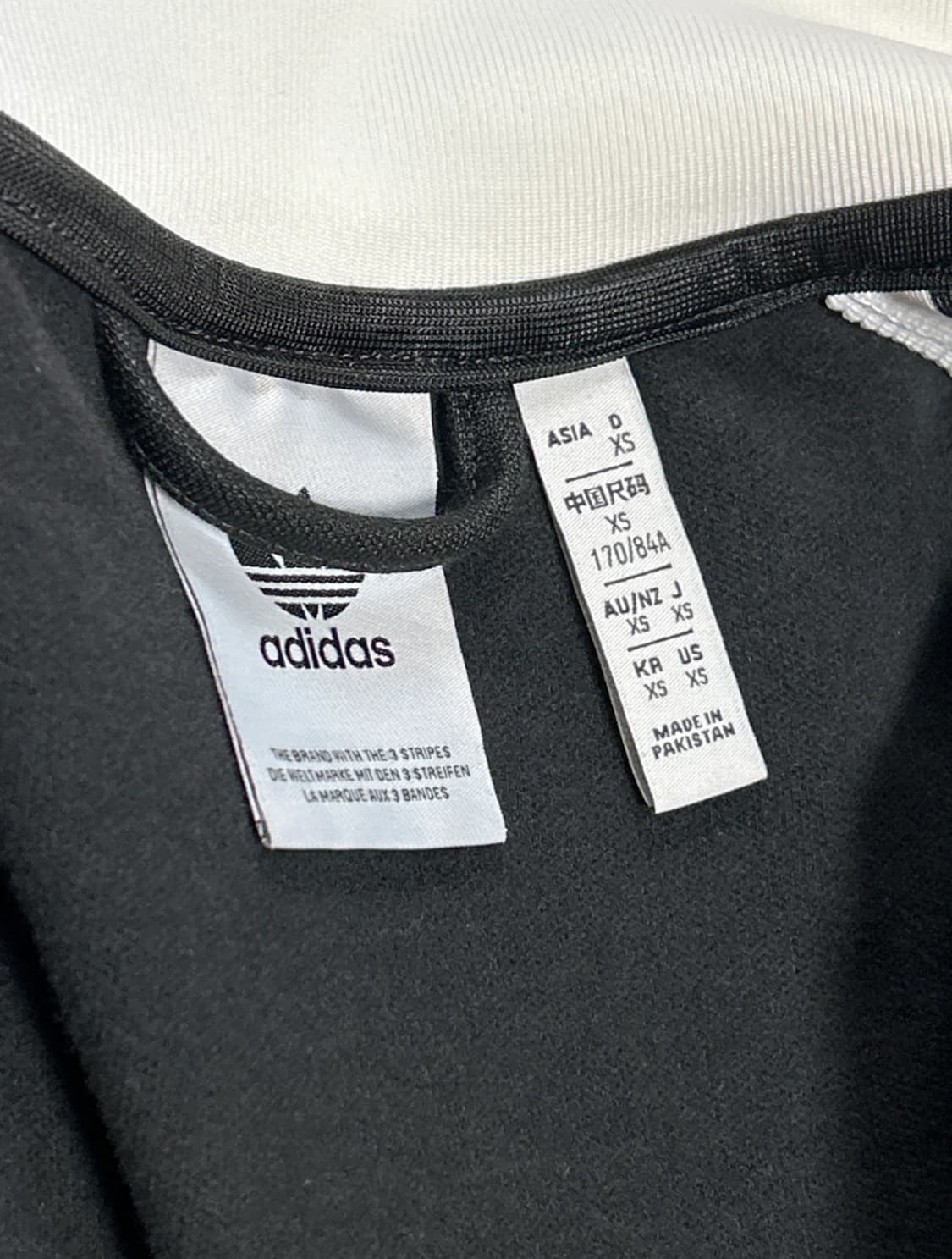 아디다스 블랙 트랙탑 상품이미지3