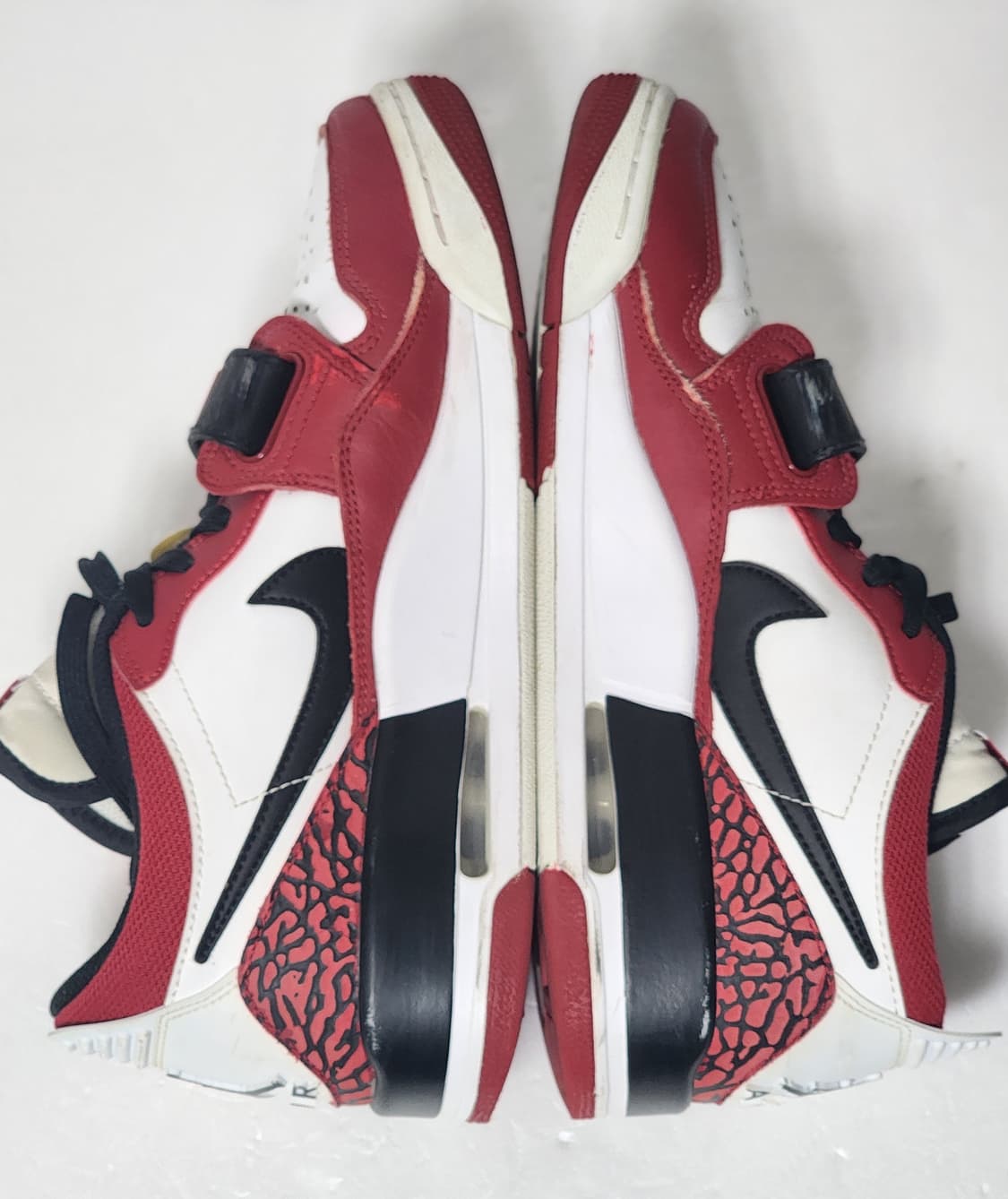 Nike Air Jordan 로우 레드/화이트/블랙 스니커즈 상품이미지6