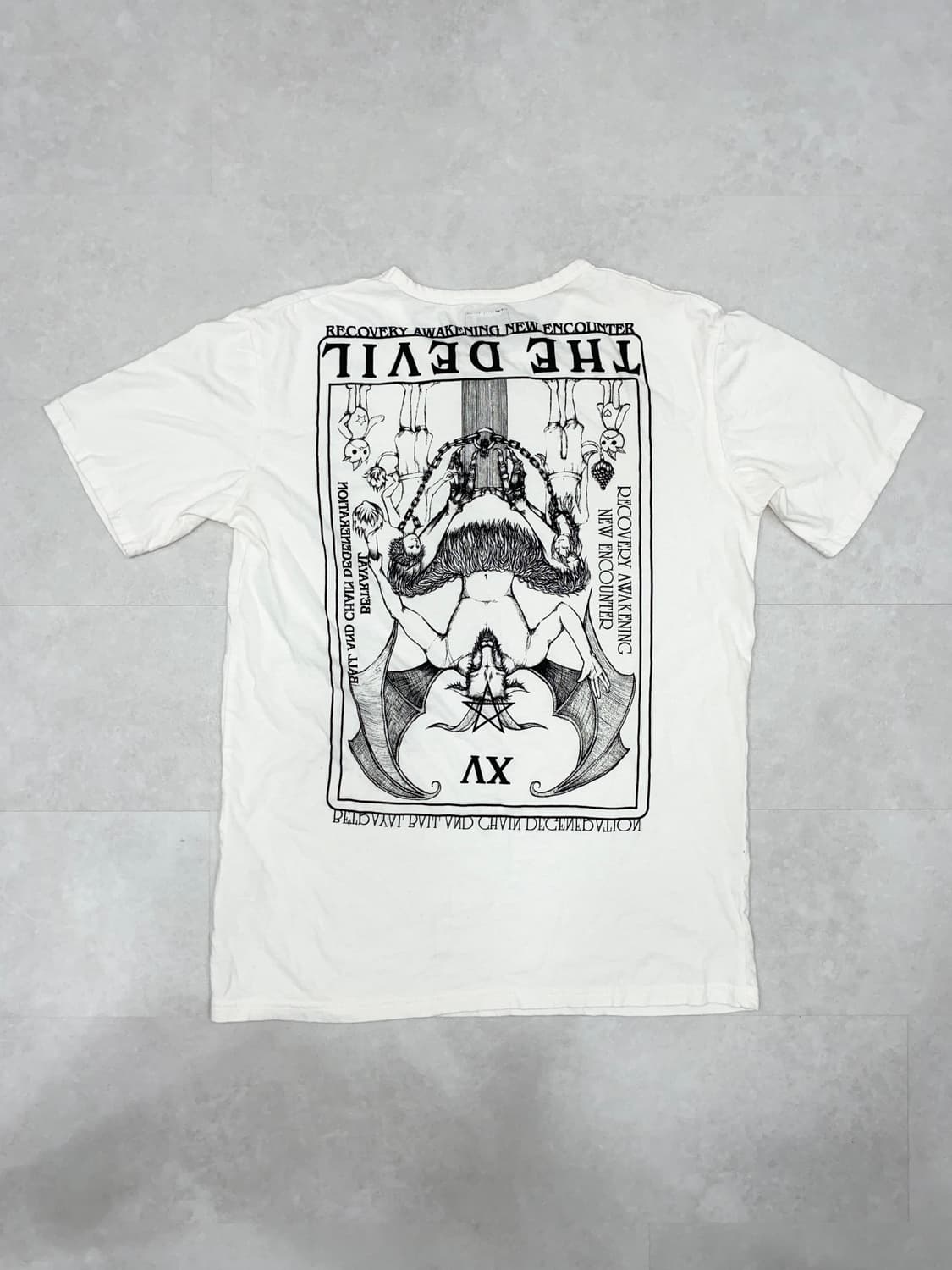 Tarot Card Graphic T-Shirt 상품이미지1