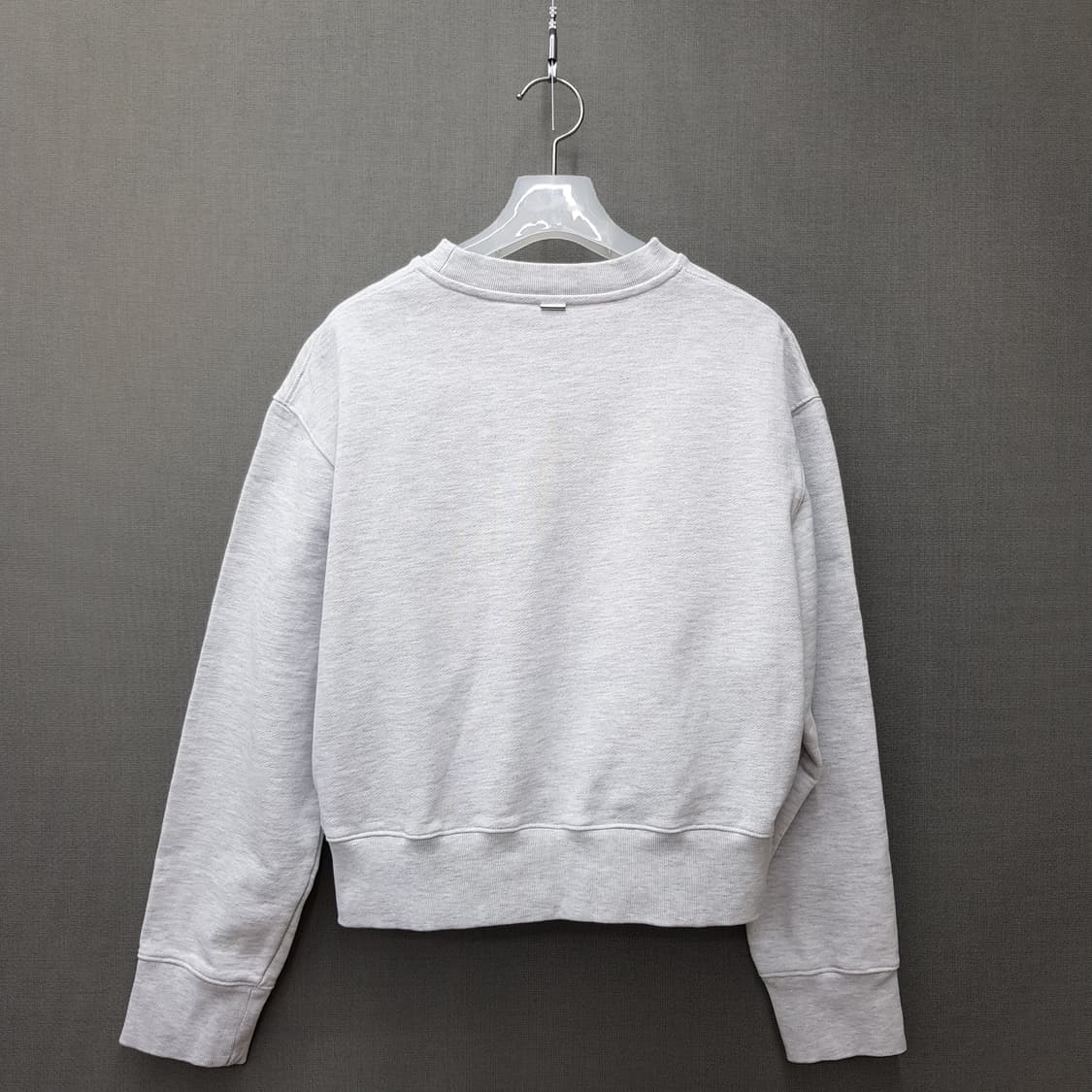 한섬 시스템 2022 그래픽 자수 레터링 크롭 맨투맨 F사이즈 상품이미지3