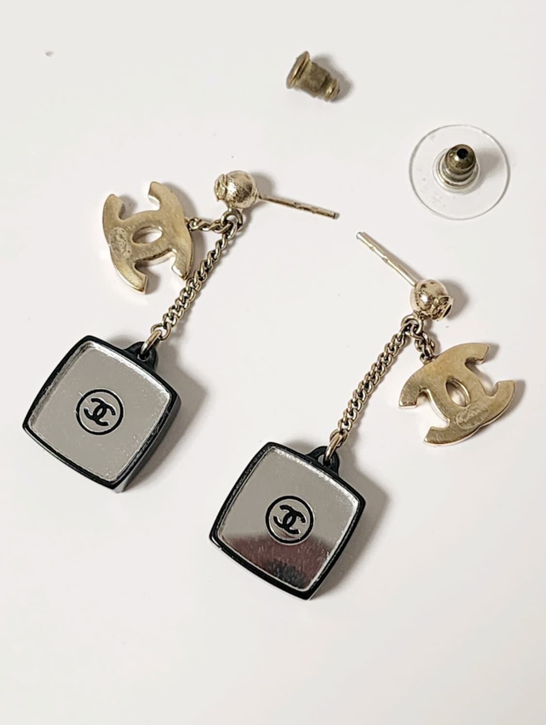 샤넬 CC로고 큐브 장식 드롭 귀걸이  상품이미지2