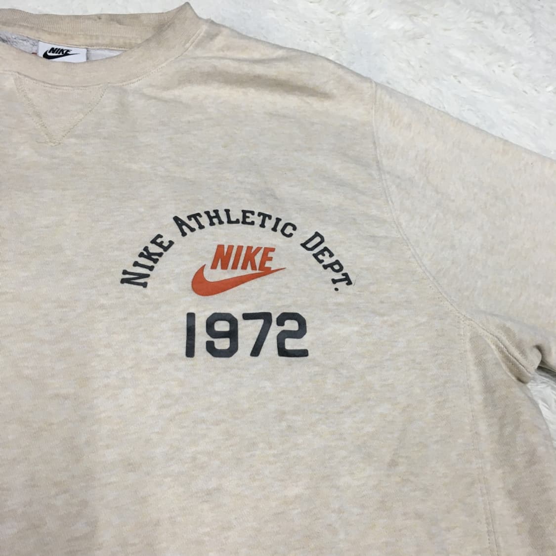 나이키 어센틱 맨투맨 DD15 상품이미지2