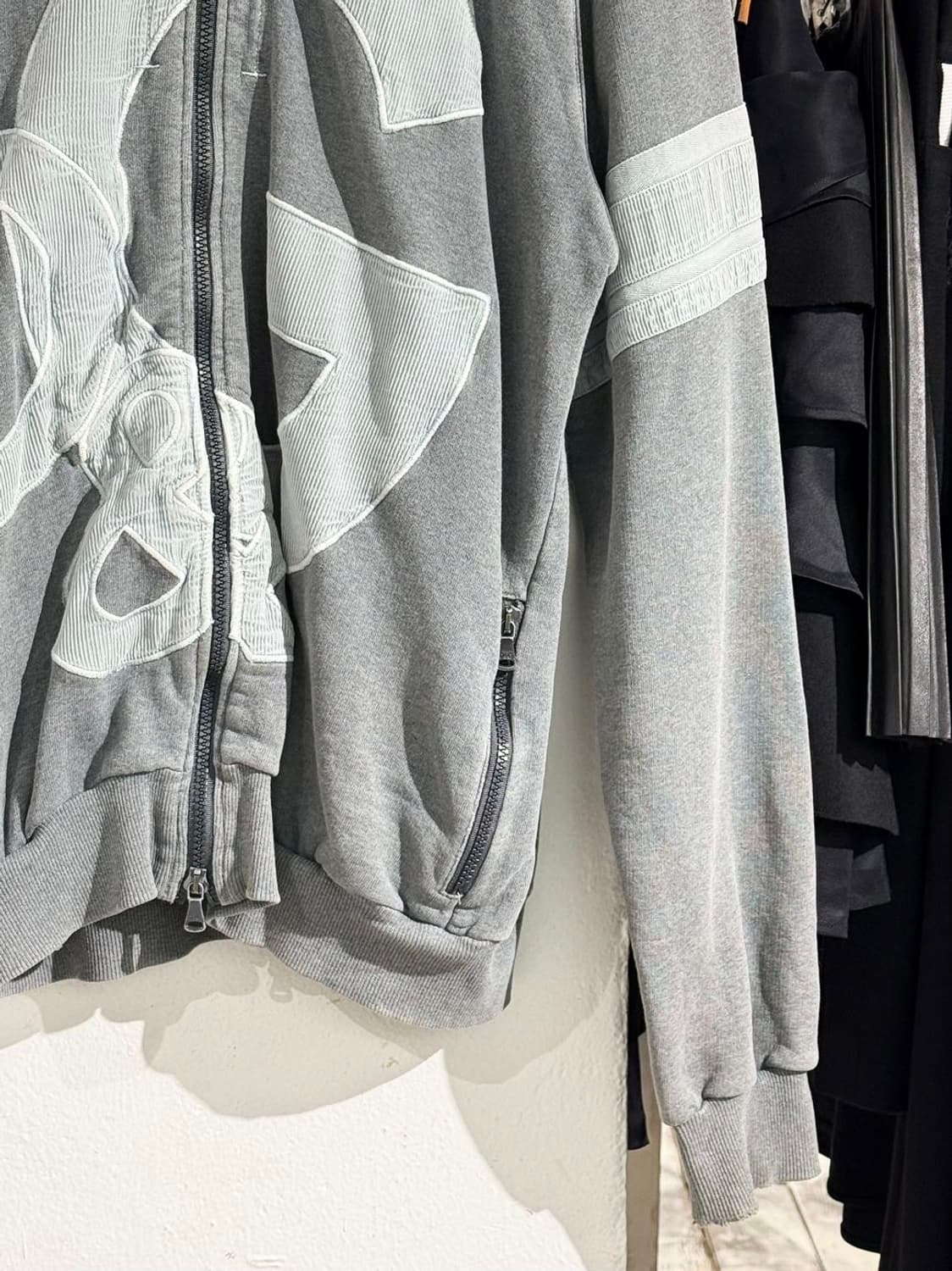 돌체앤가바나 그레이 빅 로고 후드 집업 상품이미지5