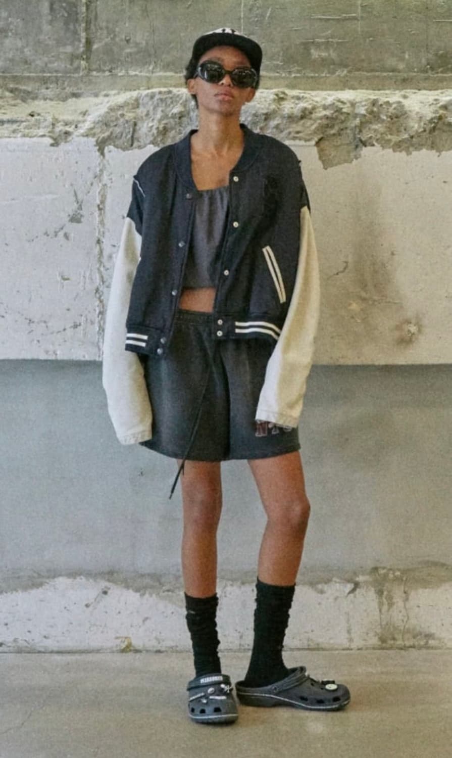 스탠드얼론 새틴 네이비 점퍼 (새상품급) 상품이미지4